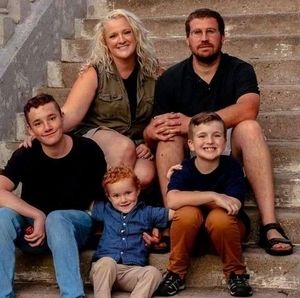 Meet your Posher, Dan dino